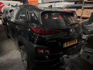 Salvage car Hyundai Kona Kona (OS), SUV, 2017 / 2023 39 kWh 2020/12