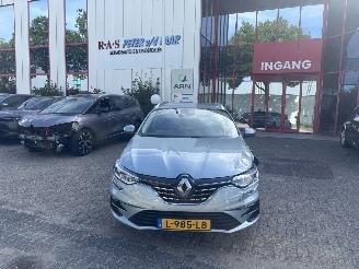 krockskadad bil auto Renault Mégane Estate 1.3 TCe Intens 2021/1