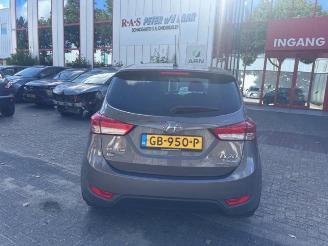 Vrakbiler auto Hyundai Ix20 iX20 (JC), SUV, 2010 / 2019 1.4i 16V 2015/5