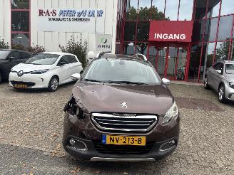 Schadeauto Peugeot 2008 1.2 VTI ALLURE PACK AUTOMAAT 2014/5