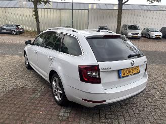 Skoda Octavia 1.6 TDI GREENTECH CL picture 4