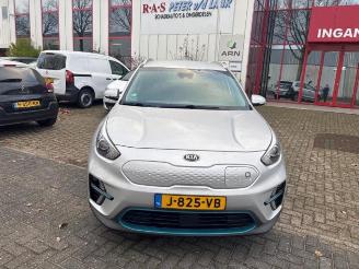 Vrakbiler auto Kia Niro Niro I (DE), SUV, 2016 / 2022 E-Niro 64 kWh 2020/10