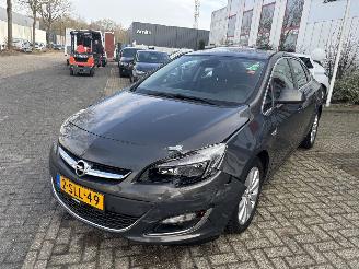 Opel Astra NOTCHBACK 1.4 Turbo Cosmo 1e eigenaar picture 2