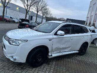 Mitsubishi Outlander 2.0 PHEV INSTYLE+ picture 3