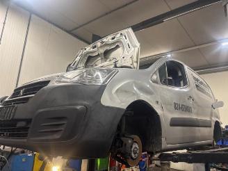 Uttjänta bilar auto Peugeot Partner Partner (GC/GF/GG/GJ/GK), Van, 2008 / 2018 1.6 BlueHDI 75 2017/8