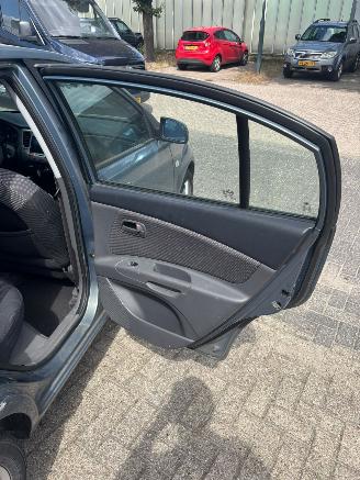 Kia Rio  picture 13