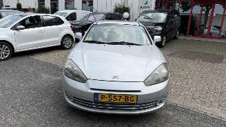 krockskadad bil auto Hyundai Coupé 2.0 DYNAMIC 2009/5