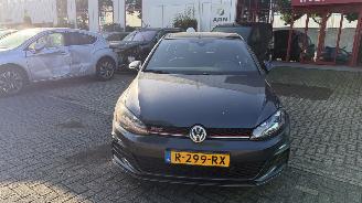 krockskadad bil auto Volkswagen Golf 2.0 TSI GTI Performance 2019/11