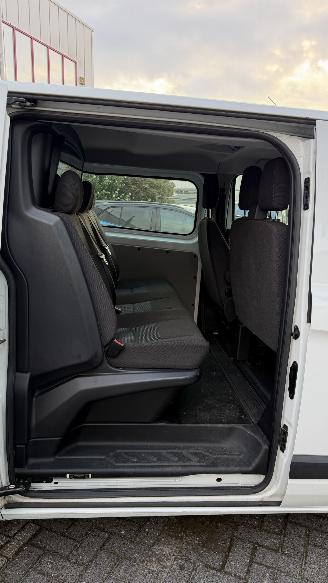 Ford Transit CUSTOM 270 2.2 TDCI L1H1 Trend DC GEEN SCHADE picture 10