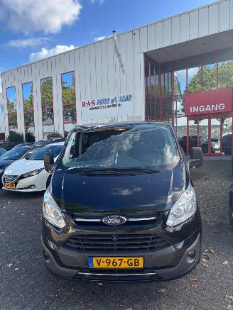 Auto incidentate Ford Transit CUSTOM 290 2.0 TDCI L2H1TDC 2017/4
