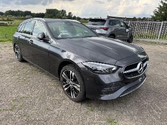 Schadeauto Mercedes C-klasse 300 e Plug-in Hybride T-Model 2023/11