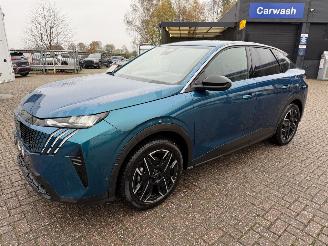 damaged passenger cars Peugeot 3008 E-Hybride 100 Kw Automaat  Allure 2025/4