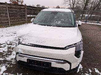 Kia EV3 Earth  Battery 81 Kw picture 3