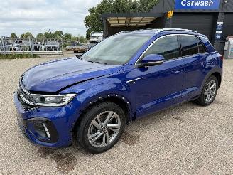 damaged passenger cars Volkswagen T-Roc 2.0 TSI -140 Kw DSG 4-Motion R-line 2023/7