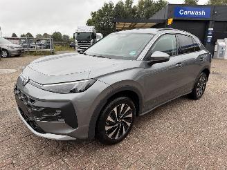 Vaurioauto  passenger cars Volkswagen T-Roc 1.5 e-TSi DSG Goal. Nieuwste model 2026/1