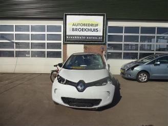 Coche siniestrado Renault Zoé Zoe (AG), Hatchback 5-drs, 2012 46kW 2017/10