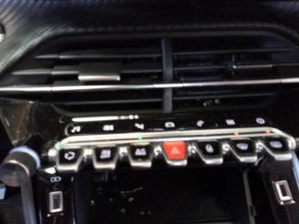 Peugeot 208 208 II (UB/UH/UP), Hatchback 5-drs, 2019 1.5 BlueHDi 100 picture 9