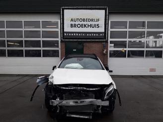 Dezmembrări autoturisme Mercedes GLA GLA AMG (156.9), SUV, 2014 / 2019 2.0 45 AMG Turbo 16V 2015/3
