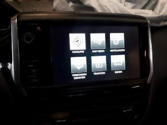 Peugeot 208 208 I (CA/CC/CK/CL), Hatchback, 2012 / 2019 1.2 Vti 12V PureTech 82 picture 14