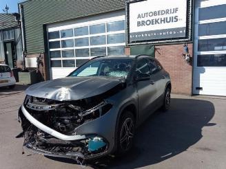 Coche siniestrado Mercedes EQA EQA (N243), SUV, 2021 250+ 71 kWh 2022/8