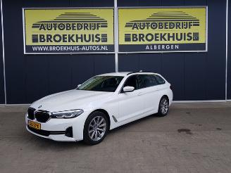 Unfallwagen BMW 5-serie Touring 520d Business Edition Plus 2021/6