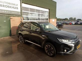 Uttjänta bilar auto Mitsubishi Outlander Outlander (GF/GG), SUV, 2012 / 2022 2.0 16V PHEV 4x4 2015/11