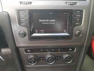 Volkswagen Golf 1.6 TDI Highline DSG picture 24