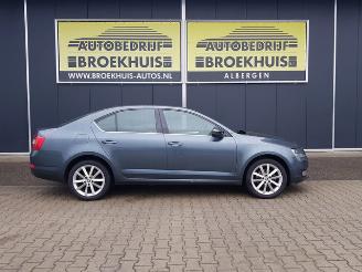 Skoda Octavia 2.0 TDI Greentech Style Business picture 4