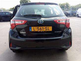 Toyota Yaris Yaris III (P13), Hatchback, 2010 / 2020 1.5 16V Hybrid picture 6