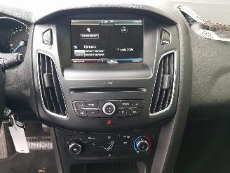 Ford Focus 1.0 Trend picture 19