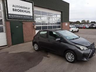 Démontage voiture Toyota Yaris Yaris III (P13), Hatchback, 2010 / 2020 1.33 16V Dual VVT-I 2015/4