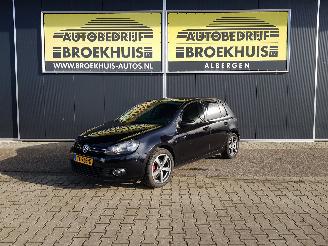Schadeauto Volkswagen Golf 1.2 TSI Comfortline BlueMotion 2010/9