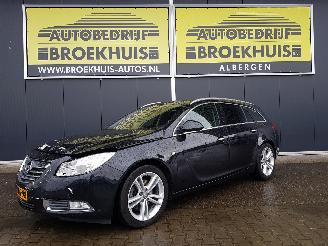 damaged passenger cars Opel Insignia Sports Tourer 2.0 CDTI EcoFLEX Edition 2012/1