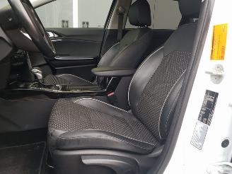 Kia Ceed 1.6 GDI PHEV DynamicPlusLine picture 15