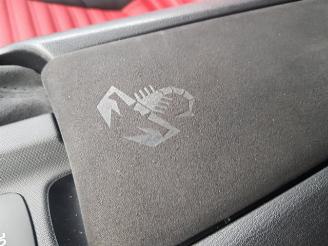 Fiat 124 1.4 MultiAir Turbo Abarth picture 36