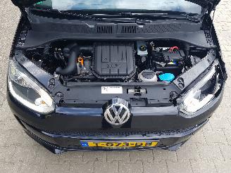 Volkswagen Up! 1.0 move up! picture 10
