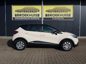 Renault Captur 0.9 TCe Expression picture 4