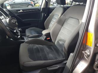 Volkswagen Golf 1.6 TDI Highline picture 14