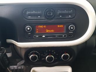 Renault Twingo 1.0 SCe Collection picture 21