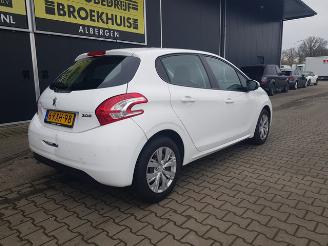 Peugeot 208 1.0 VTi Active picture 8