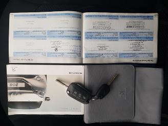 Peugeot 208 1.0 VTi Active picture 18
