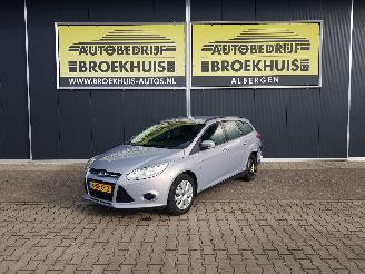 Voiture accidenté Ford Focus 1.0 EcoBoost Trend 2013/10