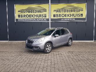 krockskadad bil auto Peugeot 2008 1.6 VTi Allure 2014/1