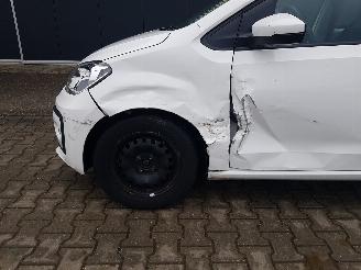 Volkswagen Up! 1.0 BMT move up! picture 9