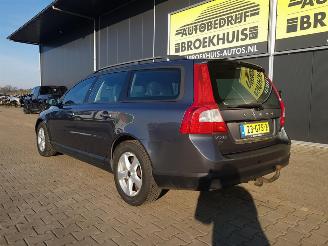 Volvo V-70 2.4D Momentum picture 7