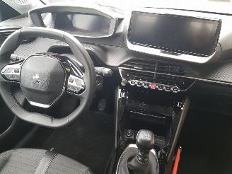 Peugeot 208 1.2 PureTech Allure Pack picture 17