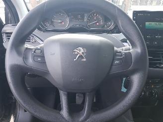 Peugeot 208 1.2 PureTech Blue Lion picture 19