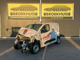 Uttjänta bilar auto Peugeot Partner Partner (EA//EF/EN/EU), Van, 2018 1.5 BlueHDi 100 2024/9