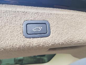 Volvo V-70 2.4 D5 Momentum picture 23