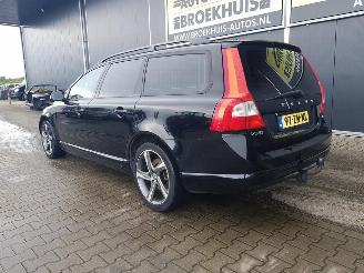 Volvo V-70 2.4 D5 Momentum picture 8